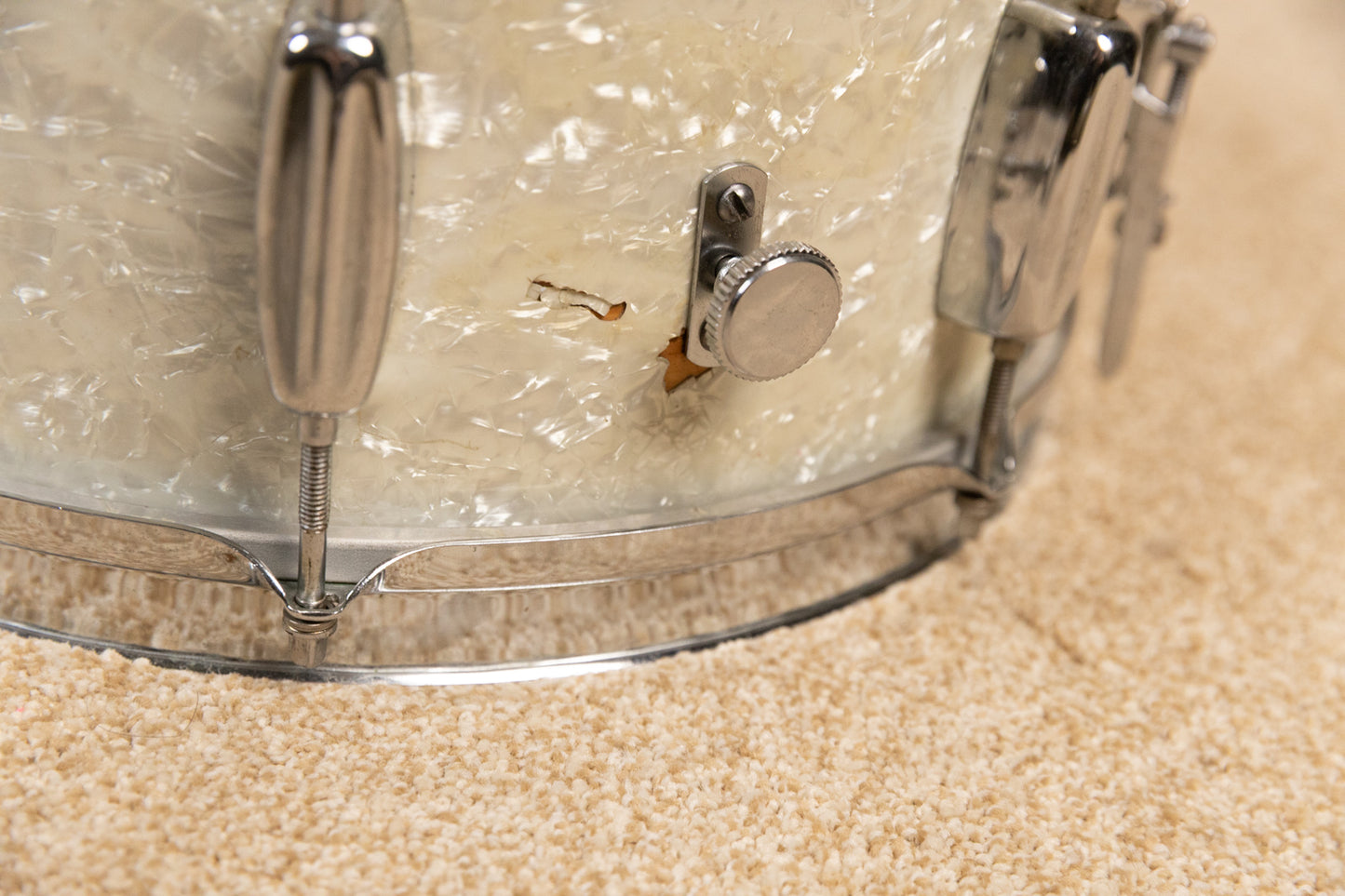 1959 Rogers 6.5x14 "Pirate Badge" Holiday White Marine Pearl Snare Drum