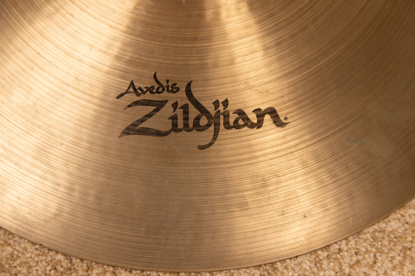 1990s Zildjian A 14" New Beat Hi Hat Bottom Cymbal 1385g