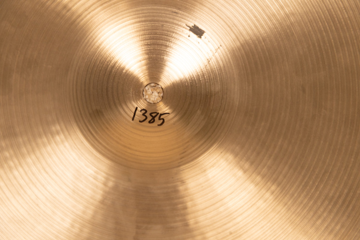 1990s Zildjian A 14" New Beat Hi Hat Bottom Cymbal 1385g