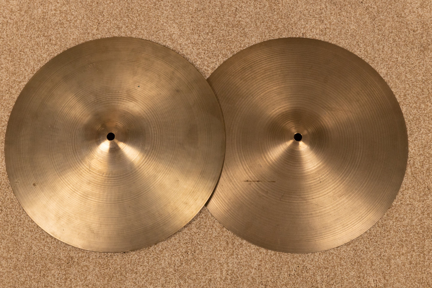 1960s Zildjian A 14" New Beat Hi Hat Cymbals 814g 1268g