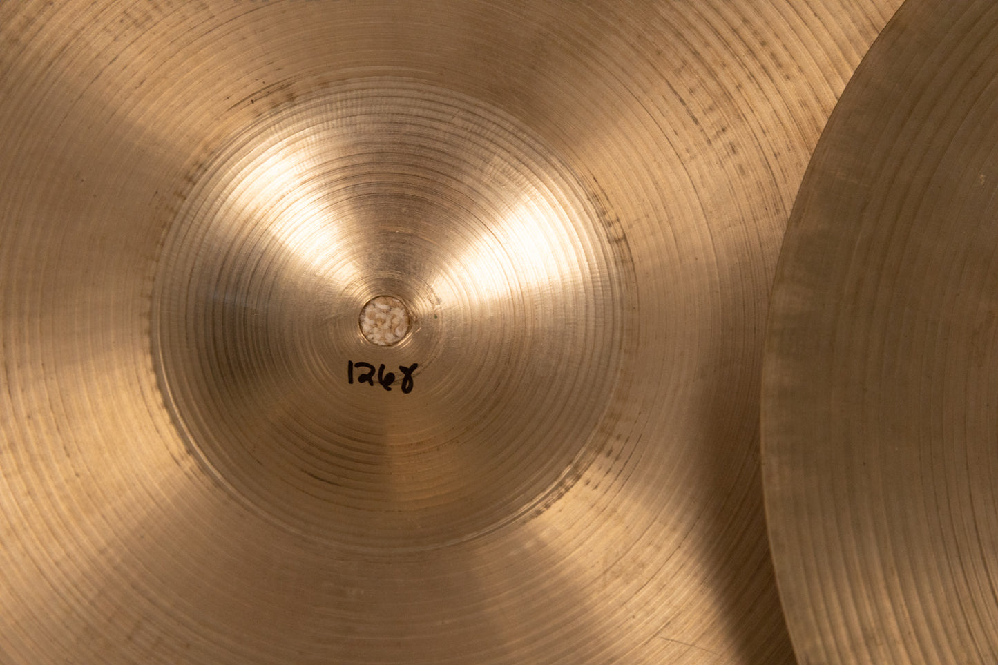 1960s Zildjian A 14" New Beat Hi Hat Cymbals 814g 1268g