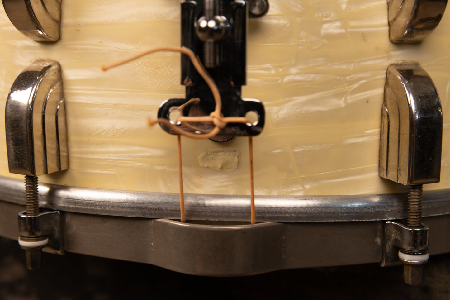 1940s Leedy 5.5x14 Avalon Pearl Broadway Snare Drum