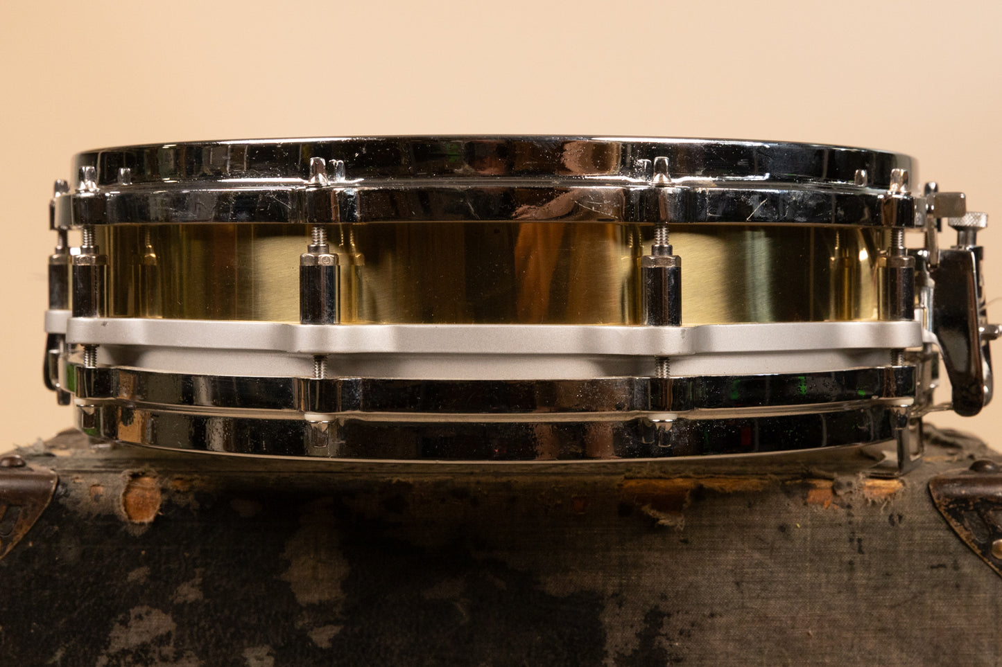 1980s Pearl 3.5x14 Brass Free Floating Snare Drum