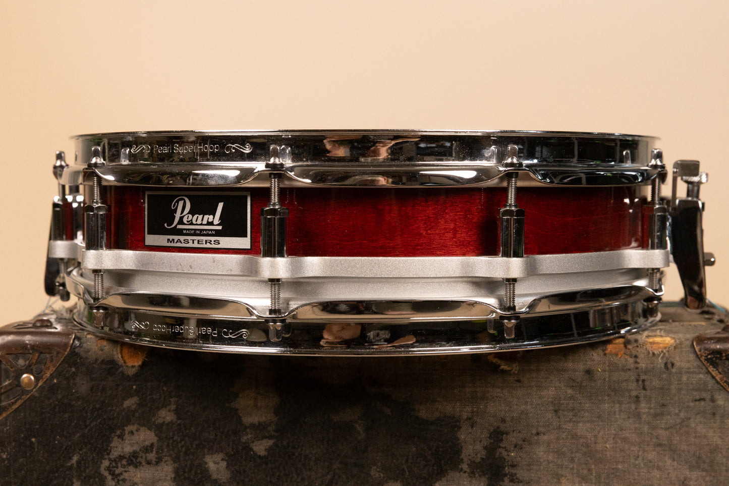 1980s Pearl 3.5x15 Sequoia Red Maple Free Floating Snare Drum
