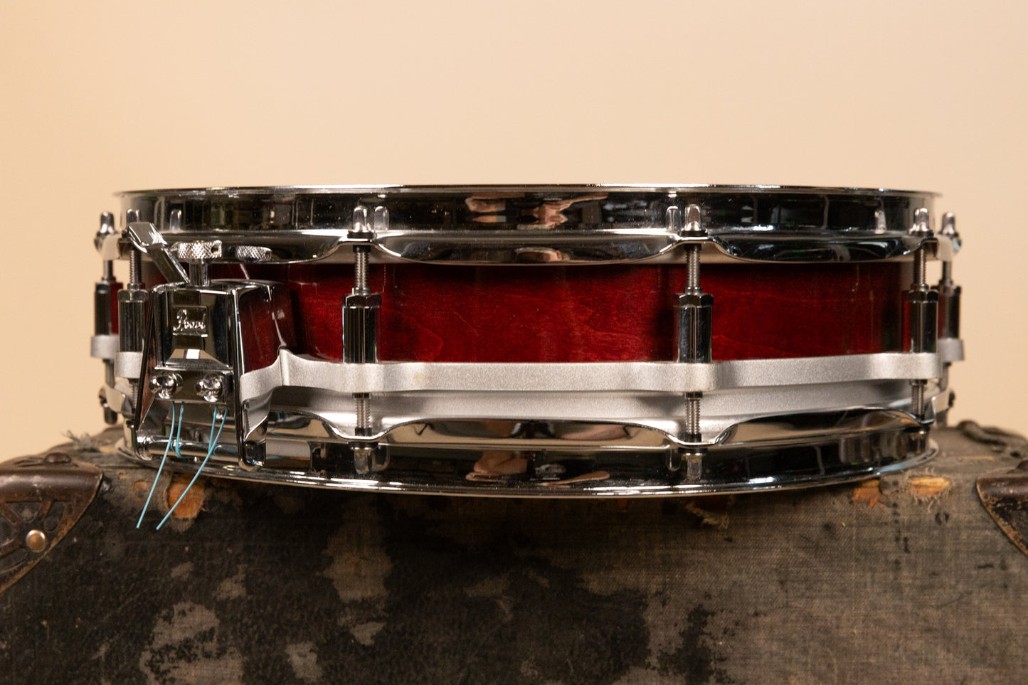 1980s Pearl 3.5x15 Sequoia Red Maple Free Floating Snare Drum