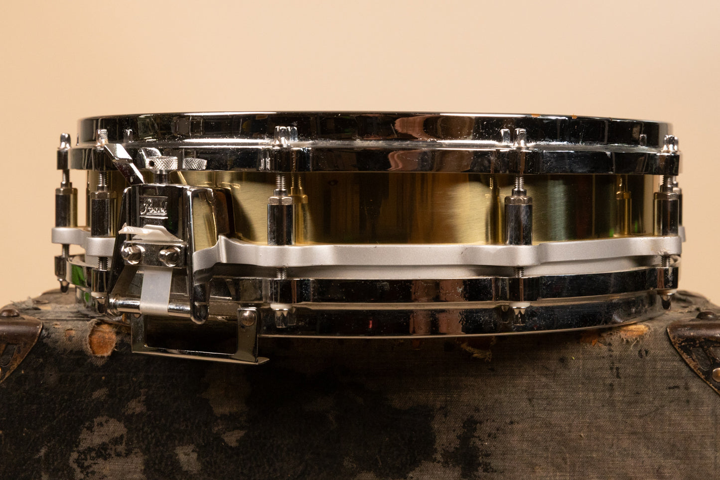 1980s Pearl 3.5x14 Brass Free Floating Snare Drum