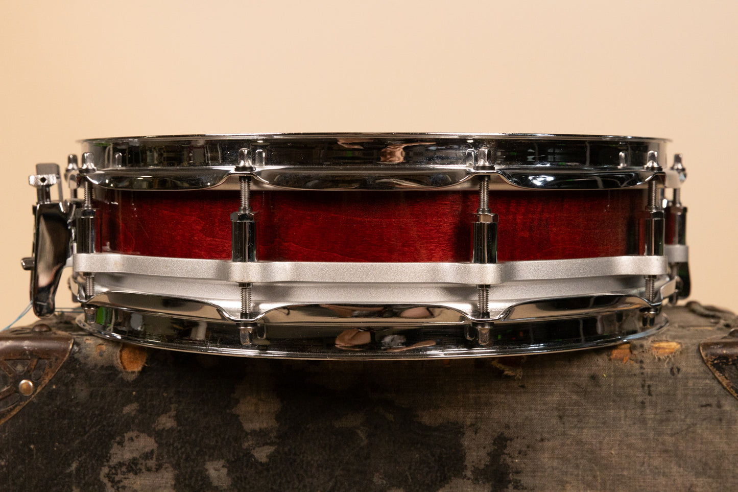 1980s Pearl 3.5x15 Sequoia Red Maple Free Floating Snare Drum
