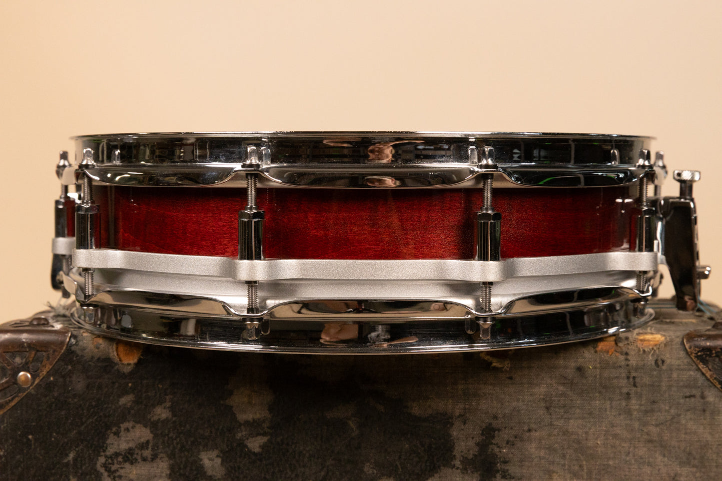 1980s Pearl 3.5x15 Sequoia Red Maple Free Floating Snare Drum