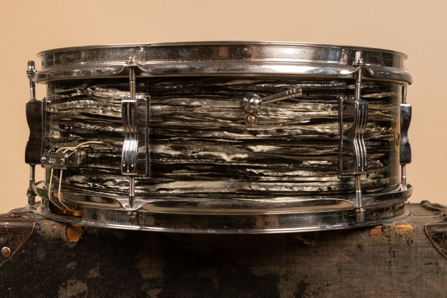 1960s Ludwig 5x14 Oyster Black Pearl Pioneer Snare Drum