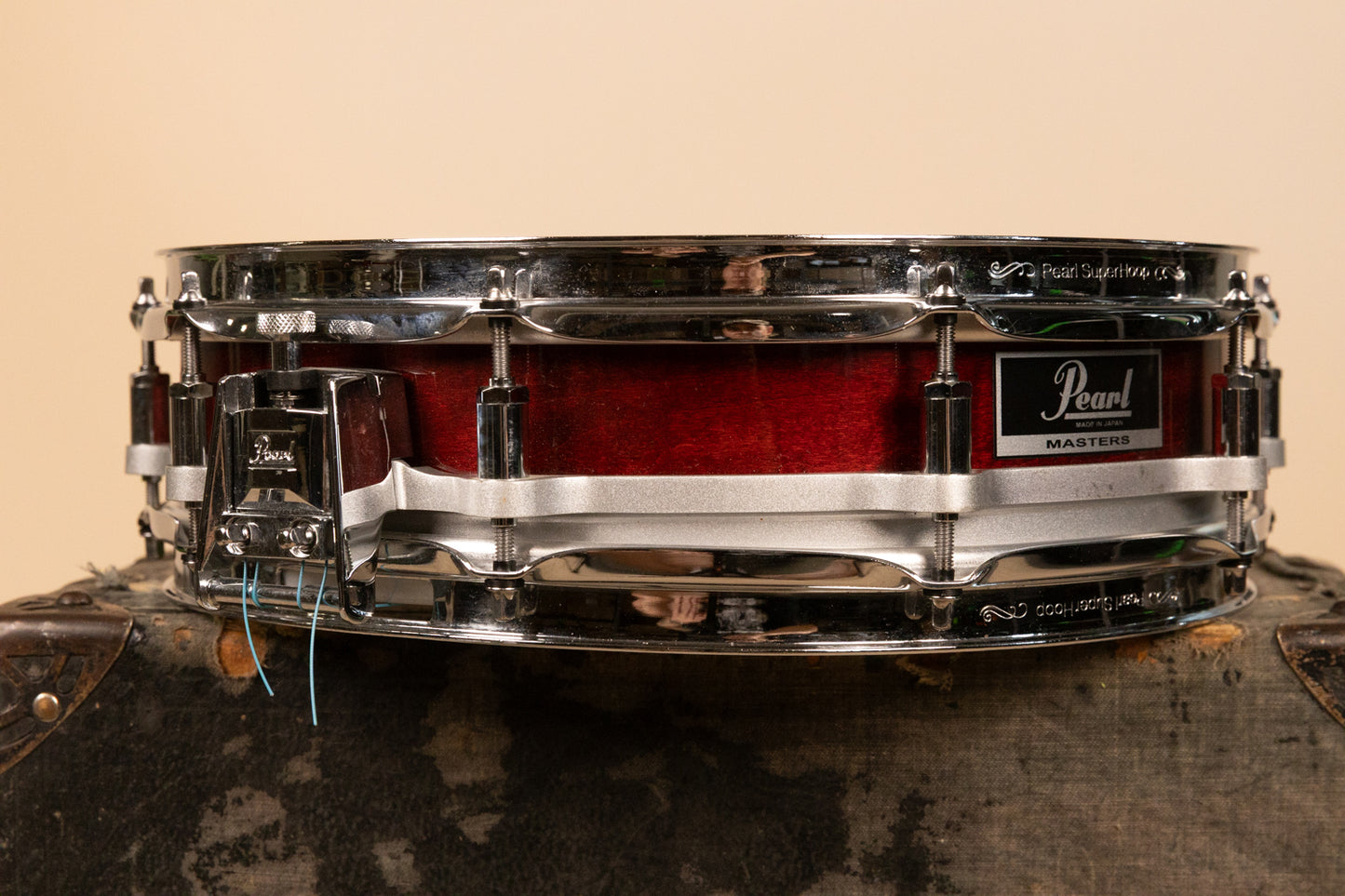 1980s Pearl 3.5x15 Sequoia Red Maple Free Floating Snare Drum