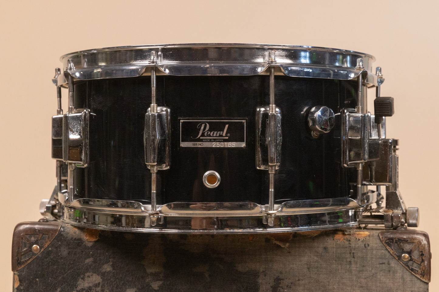 1970s Pearl 6.5x14 BC-414D Jet Black Snare Drum