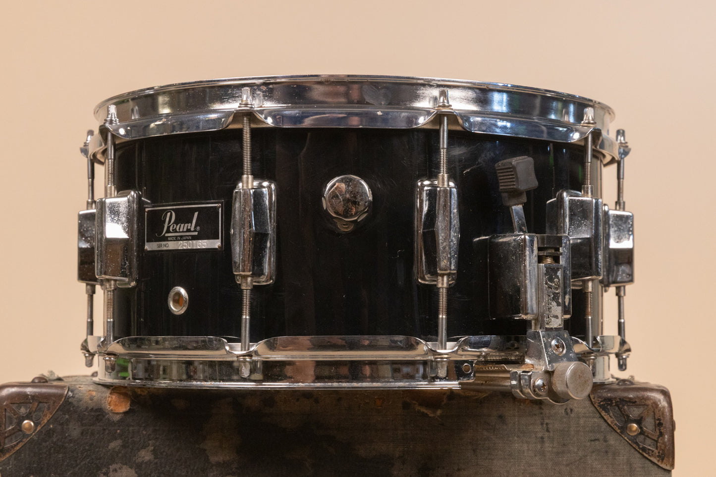 1970s Pearl 6.5x14 BC-414D Jet Black Snare Drum