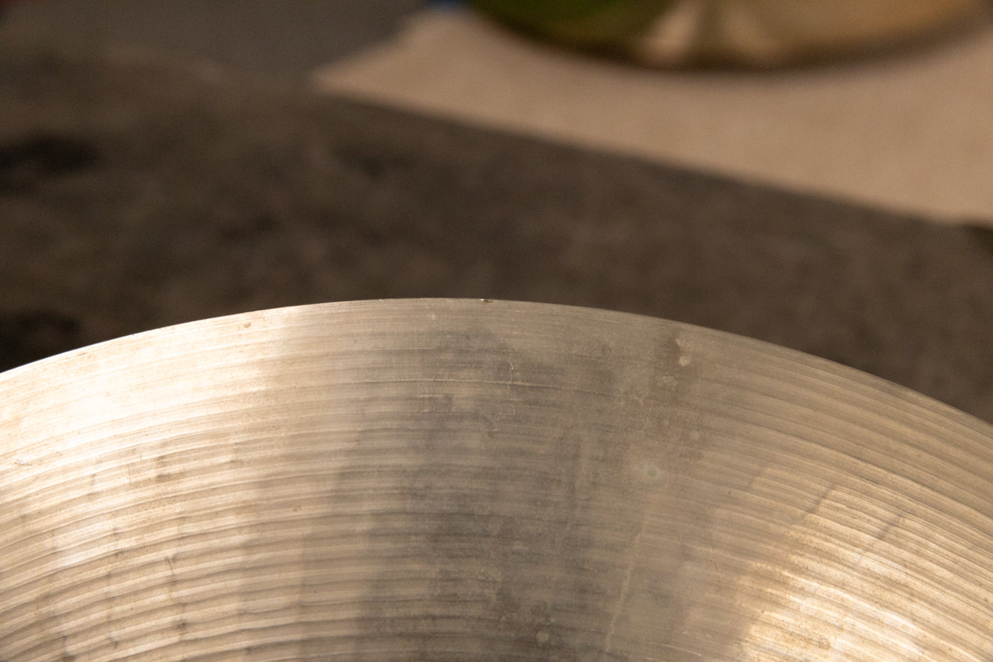 Vintage 18" Paiste Ludwig Standard Crash Cymbal 1328g