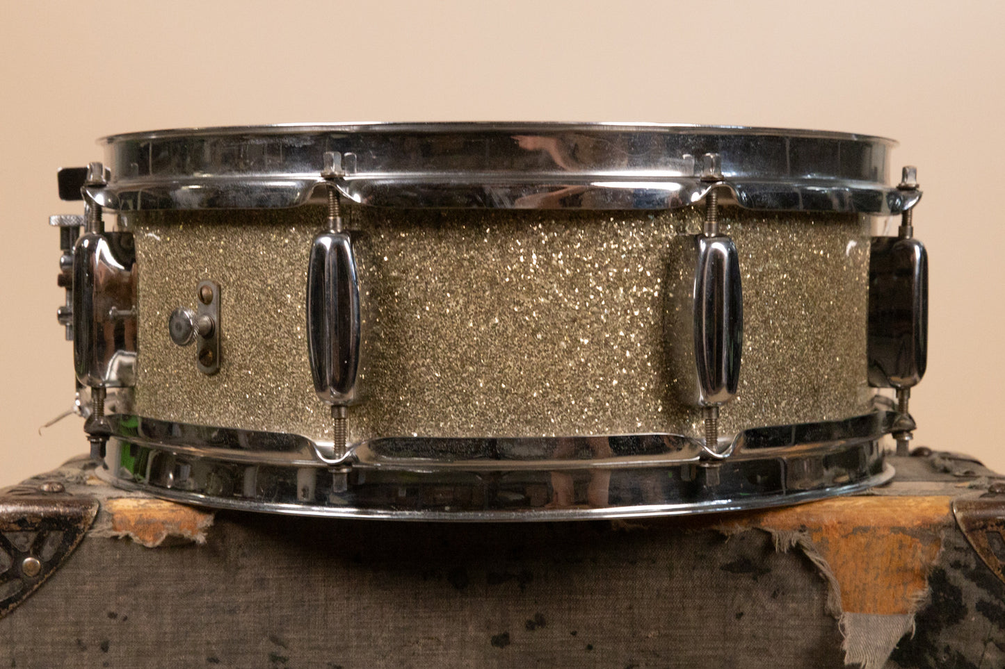 1960 Rogers 5x14 Sparkling Silver Pearl Holiday Snare Drum
