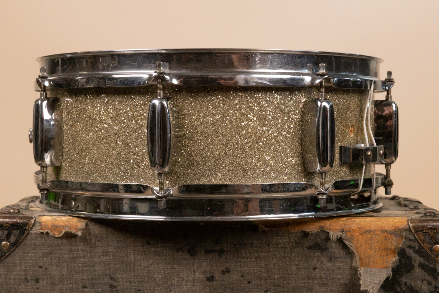 1960 Rogers 5x14 Sparkling Silver Pearl Holiday Snare Drum
