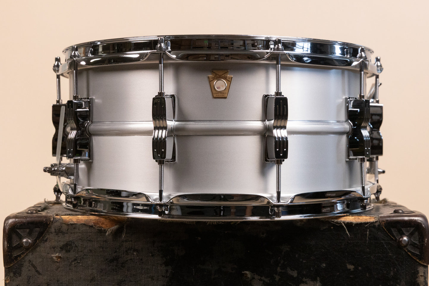 Ludwig 6.5x14 Acrolite Snare Drum - P86C Throw Off