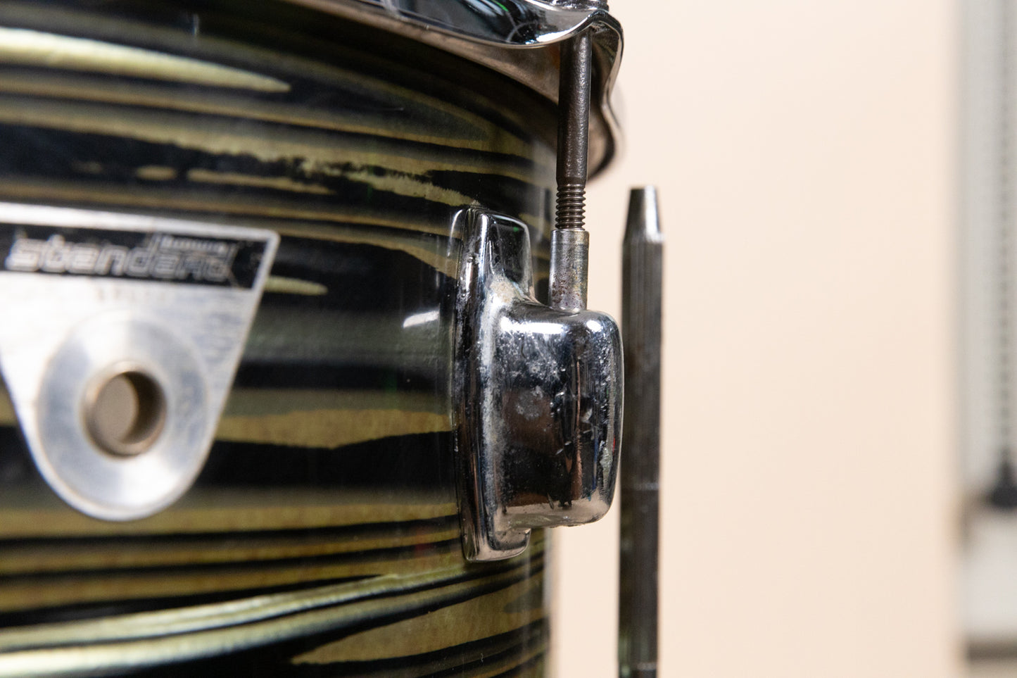Vintage Ludwig 16x16 Avocado Strata Floor Tom
