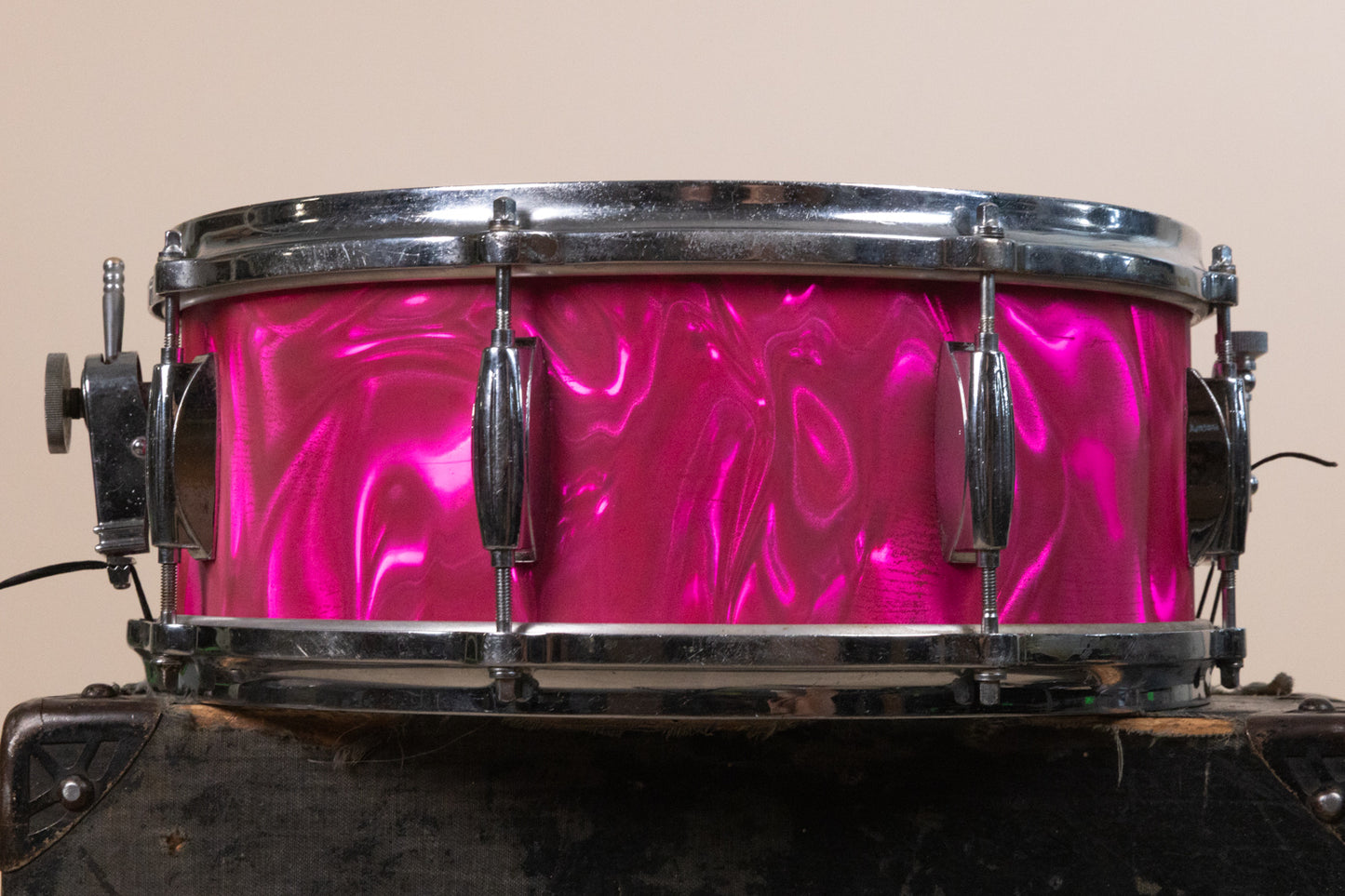 Vintage Gretsch 5.5x14 Pink Satin Flame Model 4157 Snare Drum