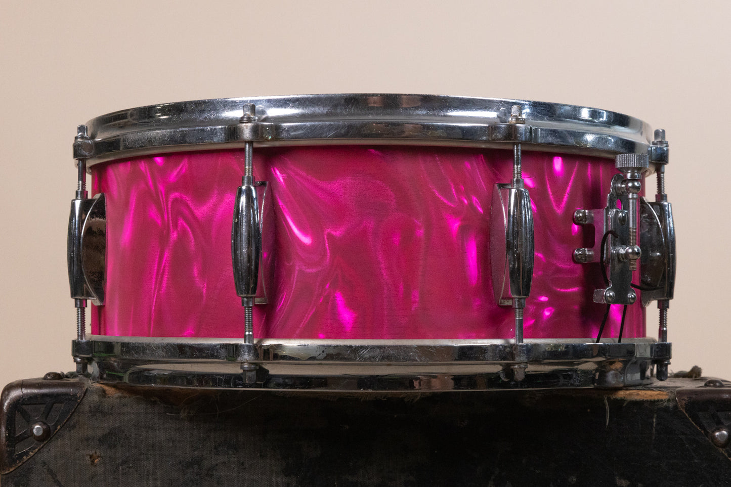 Vintage Gretsch 5.5x14 Pink Satin Flame Model 4157 Snare Drum