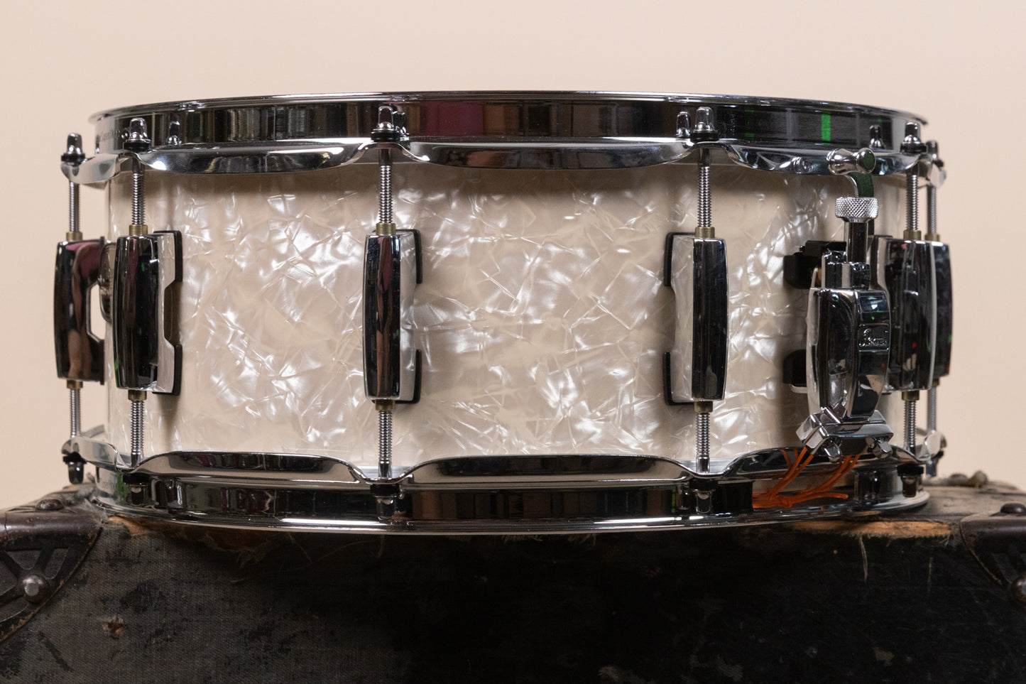 Pearl 5.5x14 Session Studio Select Nicotine White Marine Pearl Snare Drum