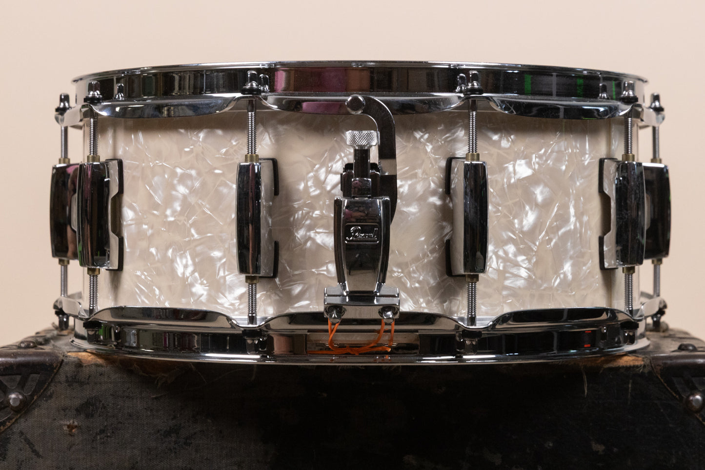 Pearl 5.5x14 Session Studio Select Nicotine White Marine Pearl Snare Drum