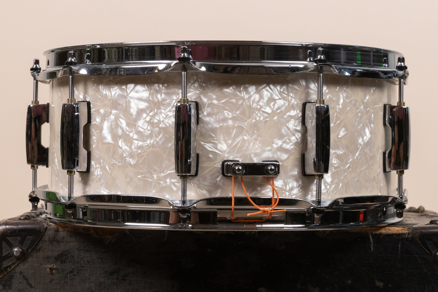 Pearl 5.5x14 Session Studio Select Nicotine White Marine Pearl Snare Drum