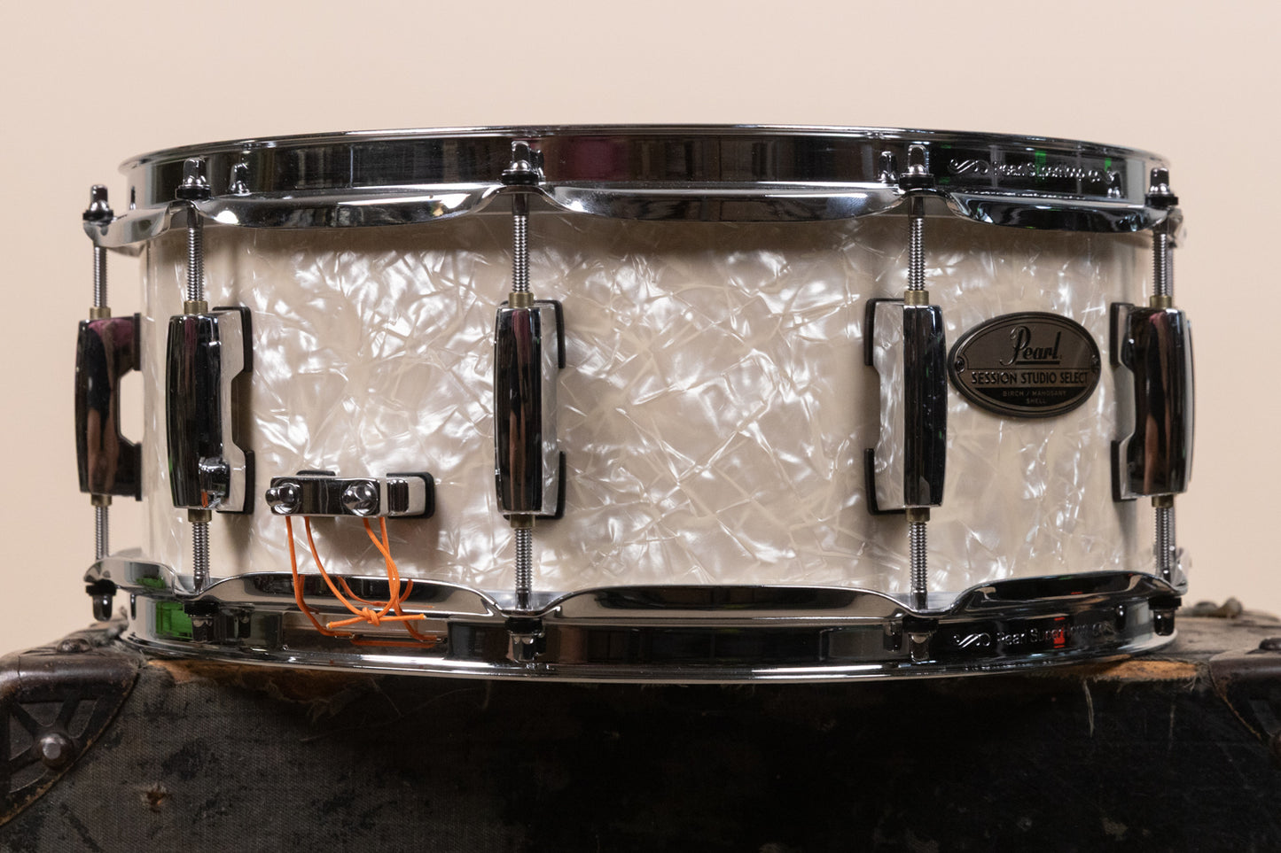 Pearl 5.5x14 Session Studio Select Nicotine White Marine Pearl Snare Drum