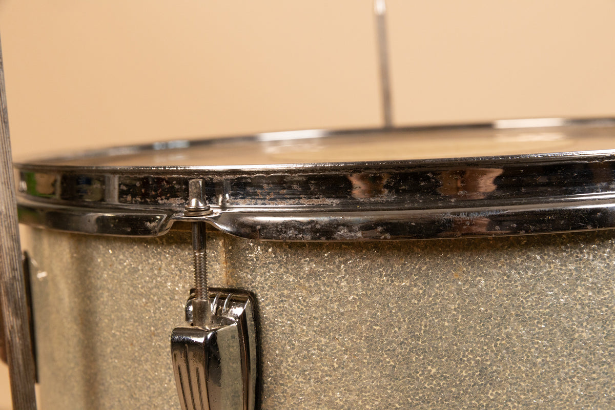 1993 Ludwig 16x18 Silver Sparkle Floor Tom