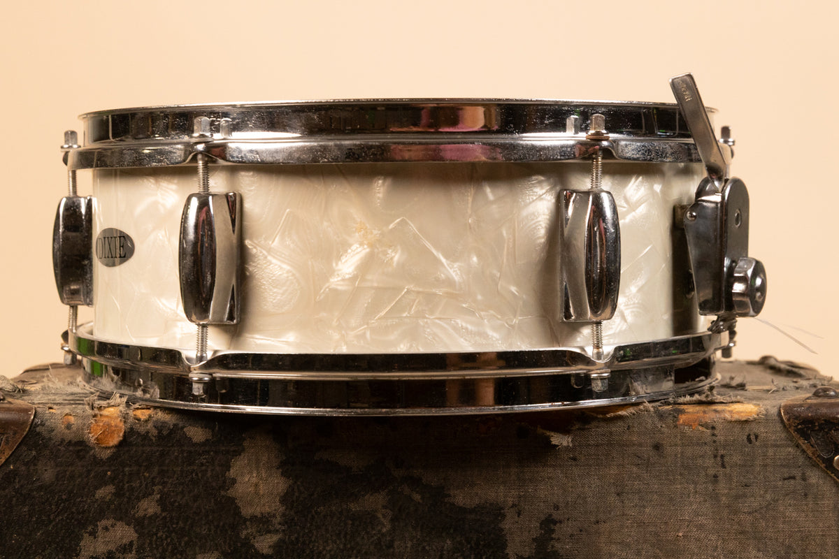 Vintage Dixie 5x13 White Marine Pearl Snare Drum