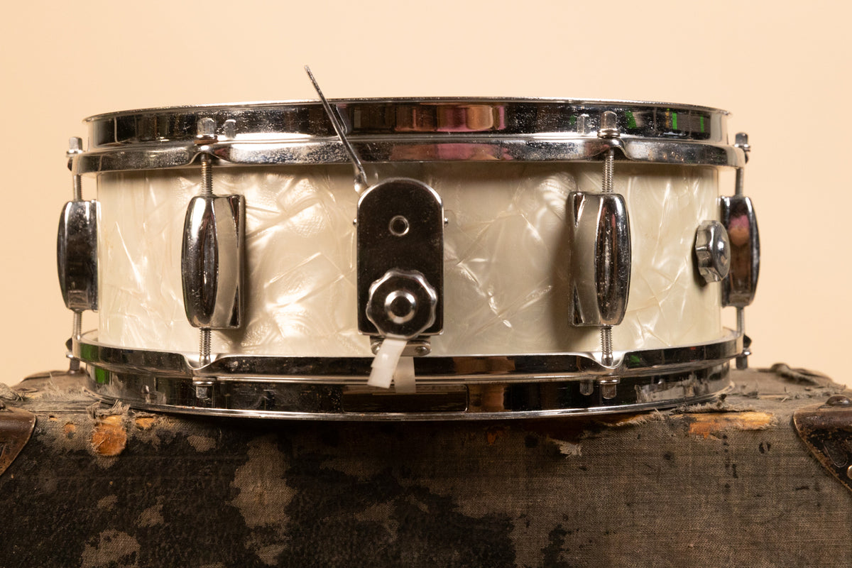 Vintage Dixie 5x13 White Marine Pearl Snare Drum