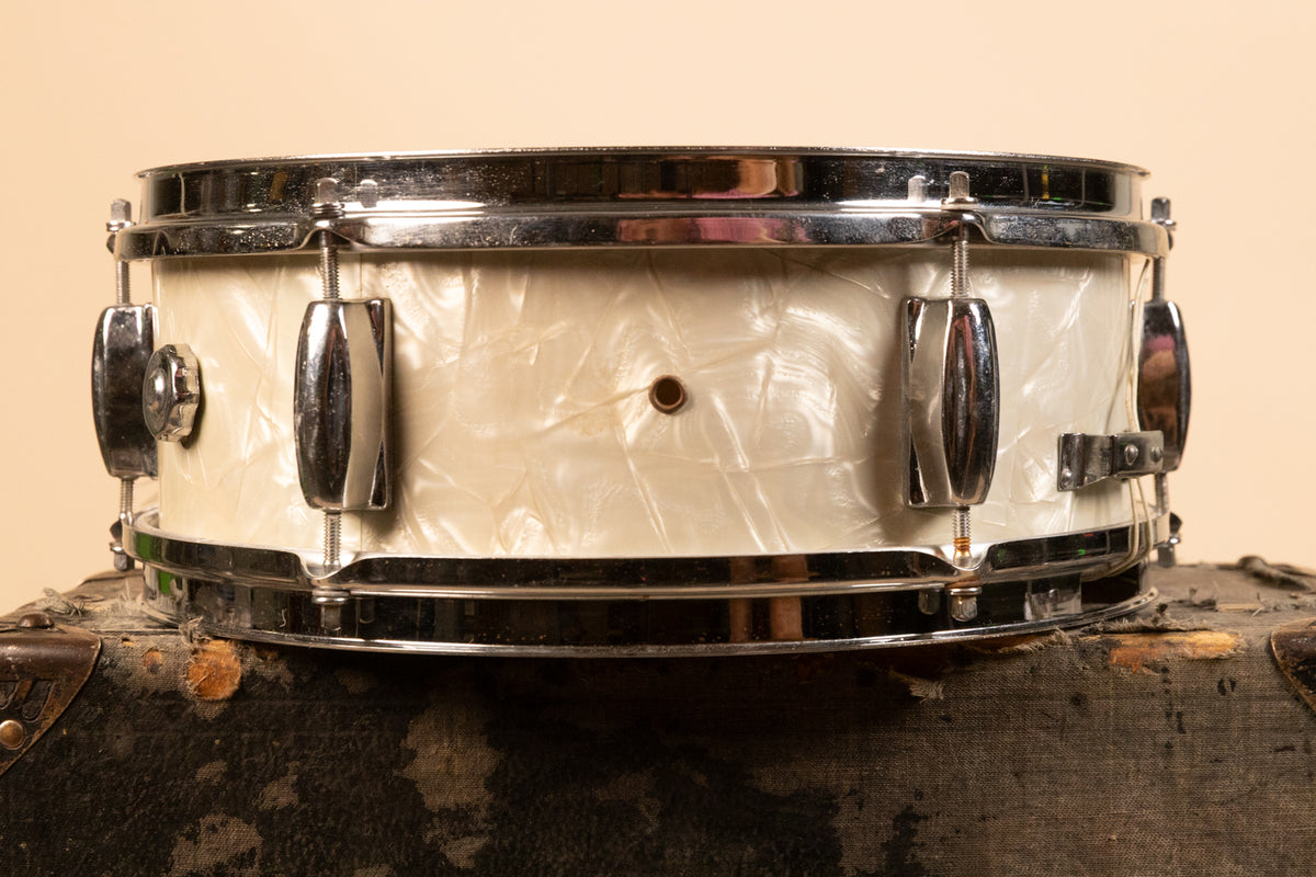 Vintage Dixie 5x13 White Marine Pearl Snare Drum