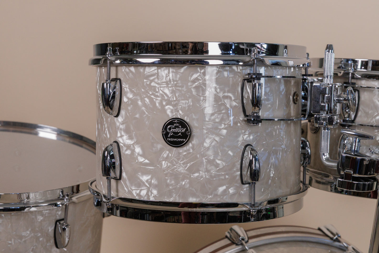Gretsch RN2-E8246 Renown Vintage Pearl Drum Set