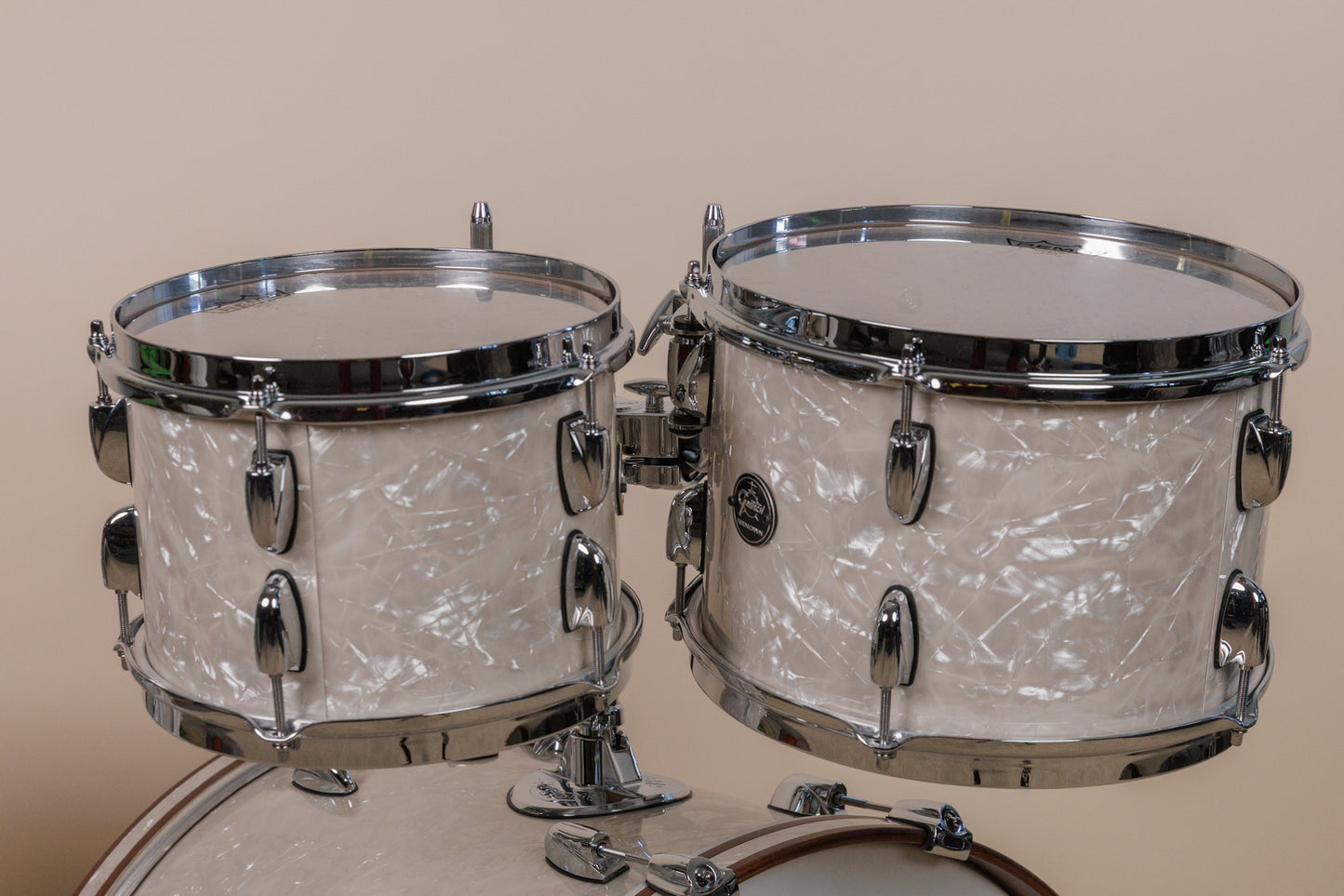 Gretsch RN2-E8246 Renown Vintage Pearl Drum Set