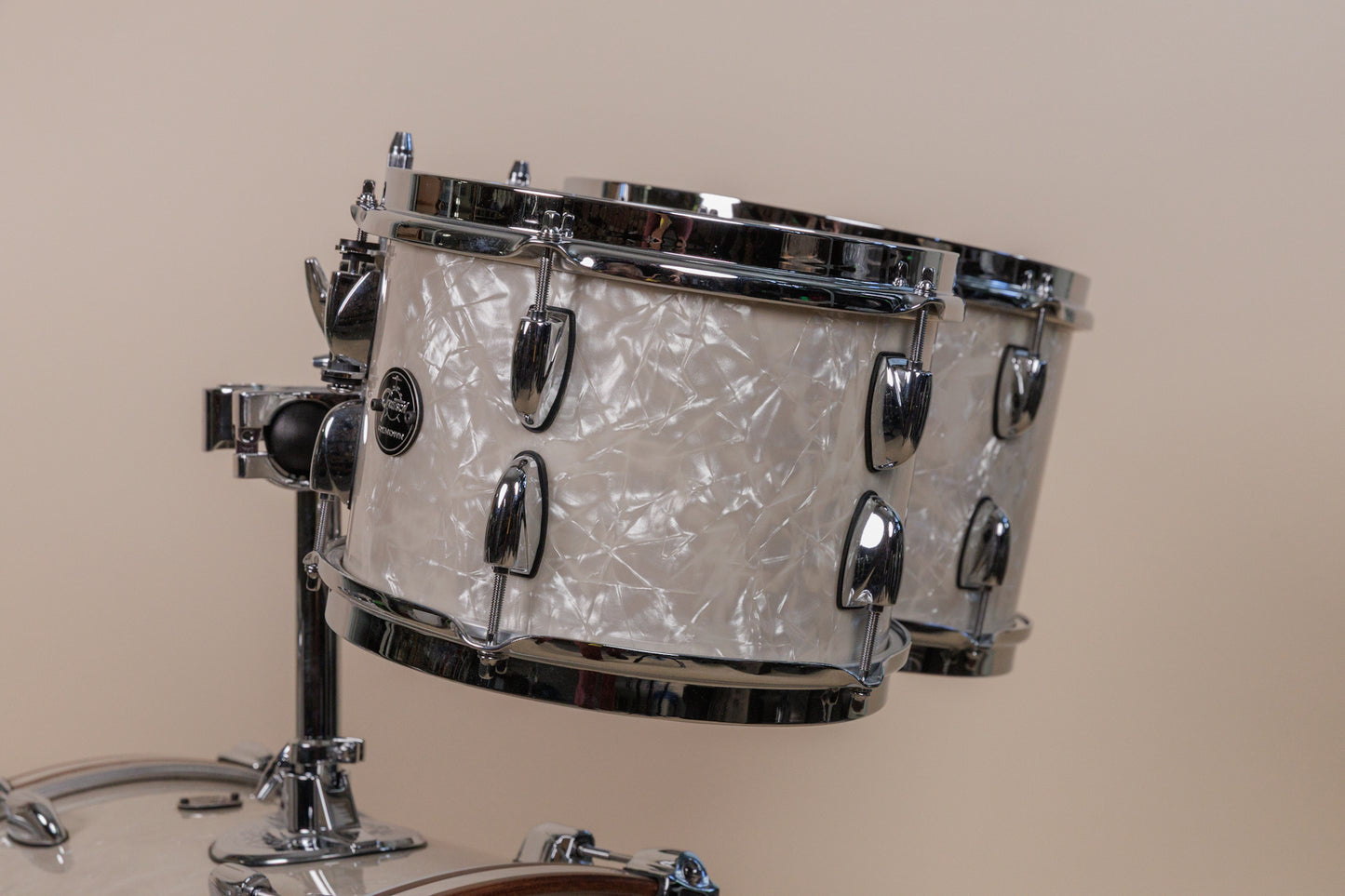 Gretsch RN2-E8246 Renown Vintage Pearl Drum Set