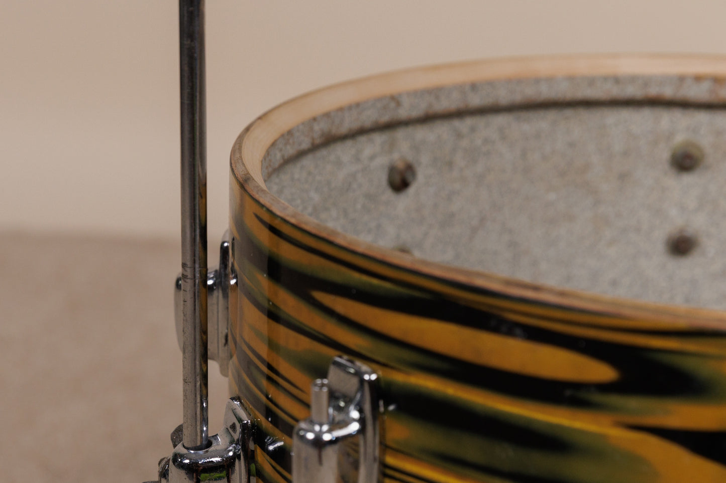 1970s Ludwig Standard 16x16 Lemon Strata Floor Tom