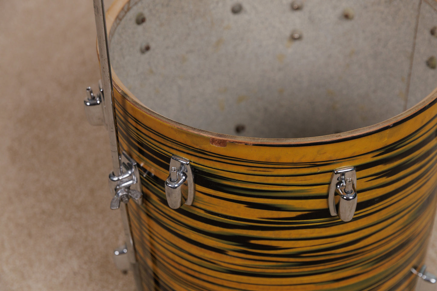 1970s Ludwig Standard 16x16 Lemon Strata Floor Tom
