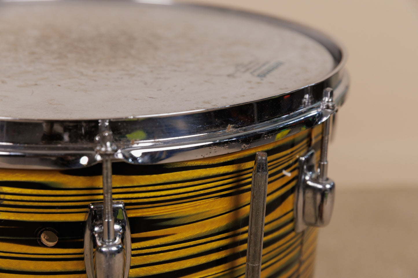 1970s Ludwig Standard 16x16 Lemon Strata Floor Tom