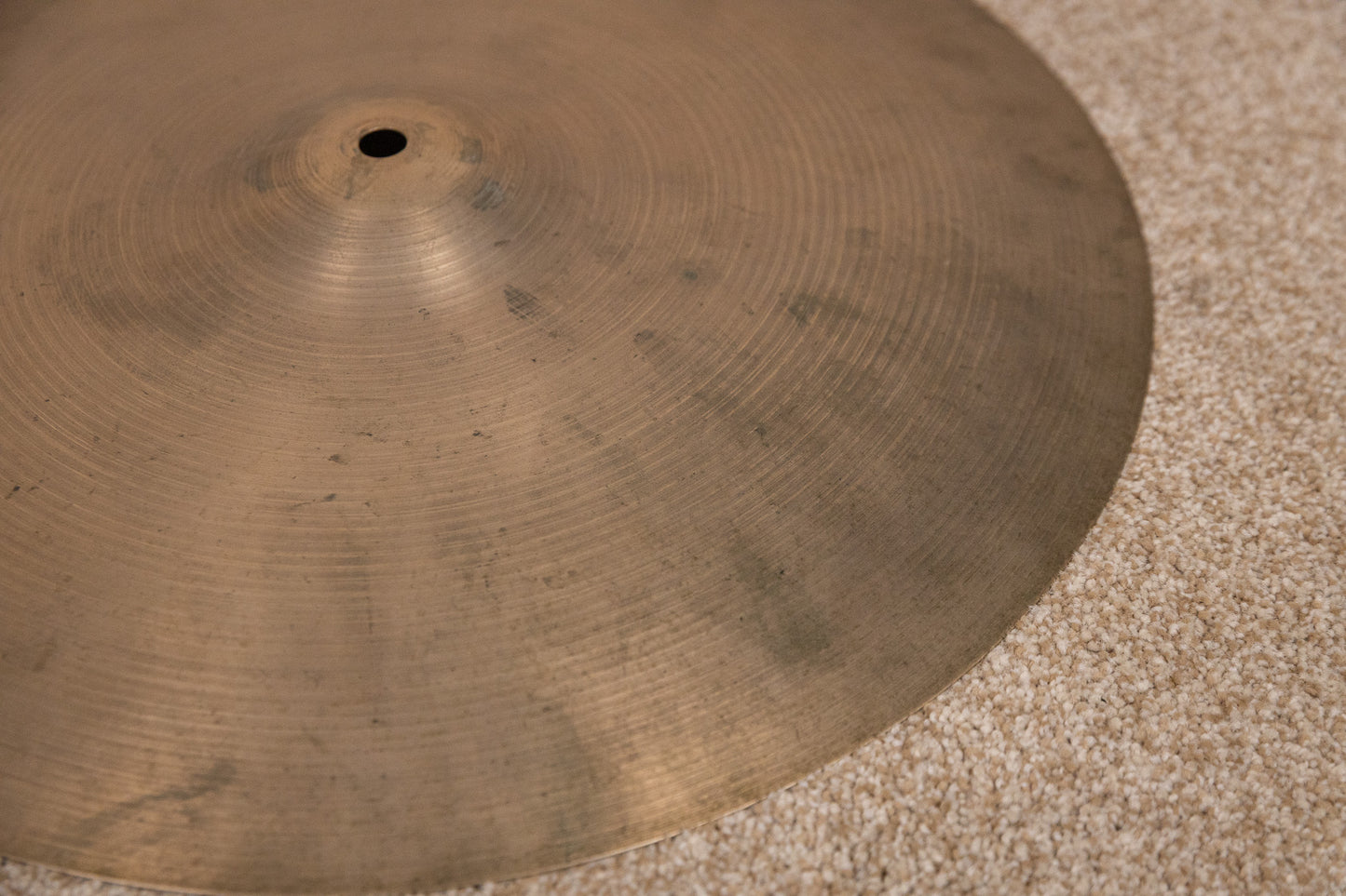 1970s Zildjian 16" A Hollow Logo Crash Cymbal 946g