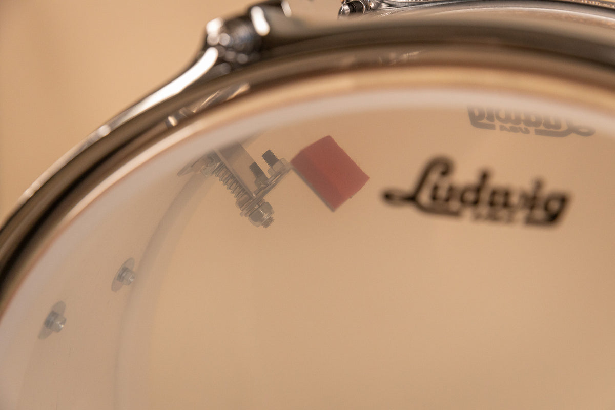 Ludwig 5.5x14 Legacy Mahogany Jazz Festival Champagne Sparkle Snare Drum