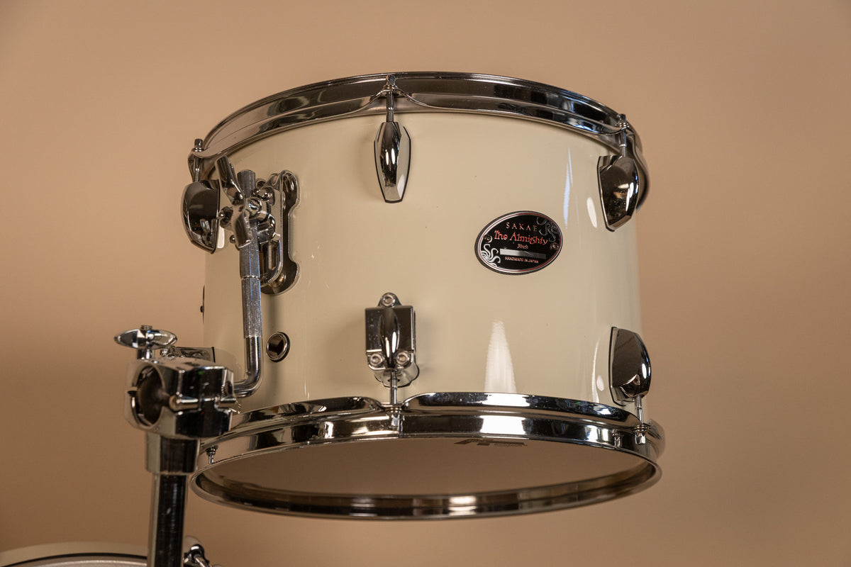 Sakae Almighty Birch Vintage White Drum Set