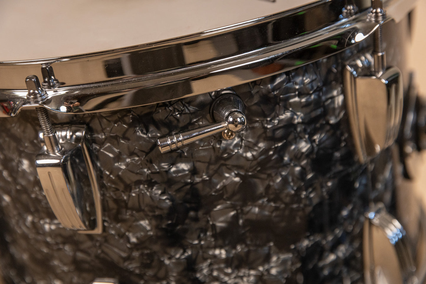 2018 Ludwig Legacy Mahogany Black Diamond Pearl Drum Set
