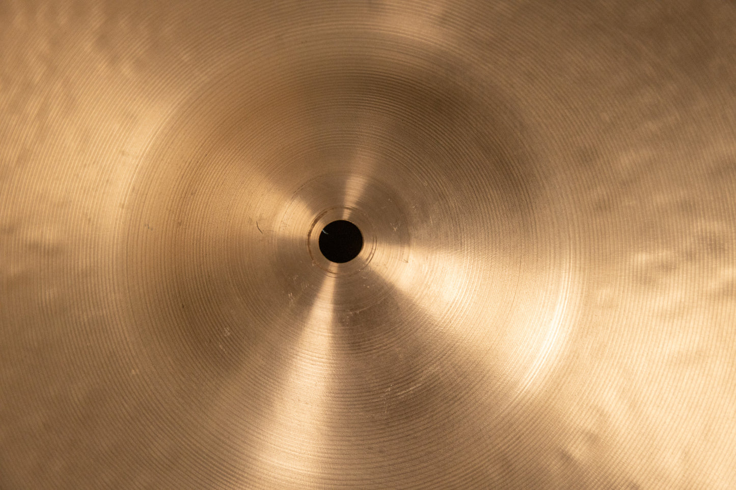 Zildjian 18" K Dark Medium Thin Crash Cymbal 1607g