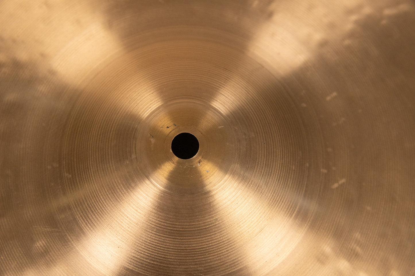Zildjian 18" K Dark Medium Thin Crash Cymbal 1621g