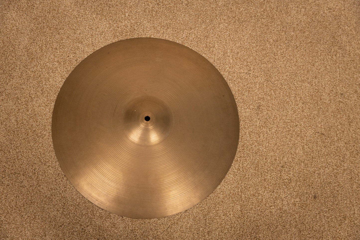 1960s Zildjian 18" A Light Crash Cymbal 1278g