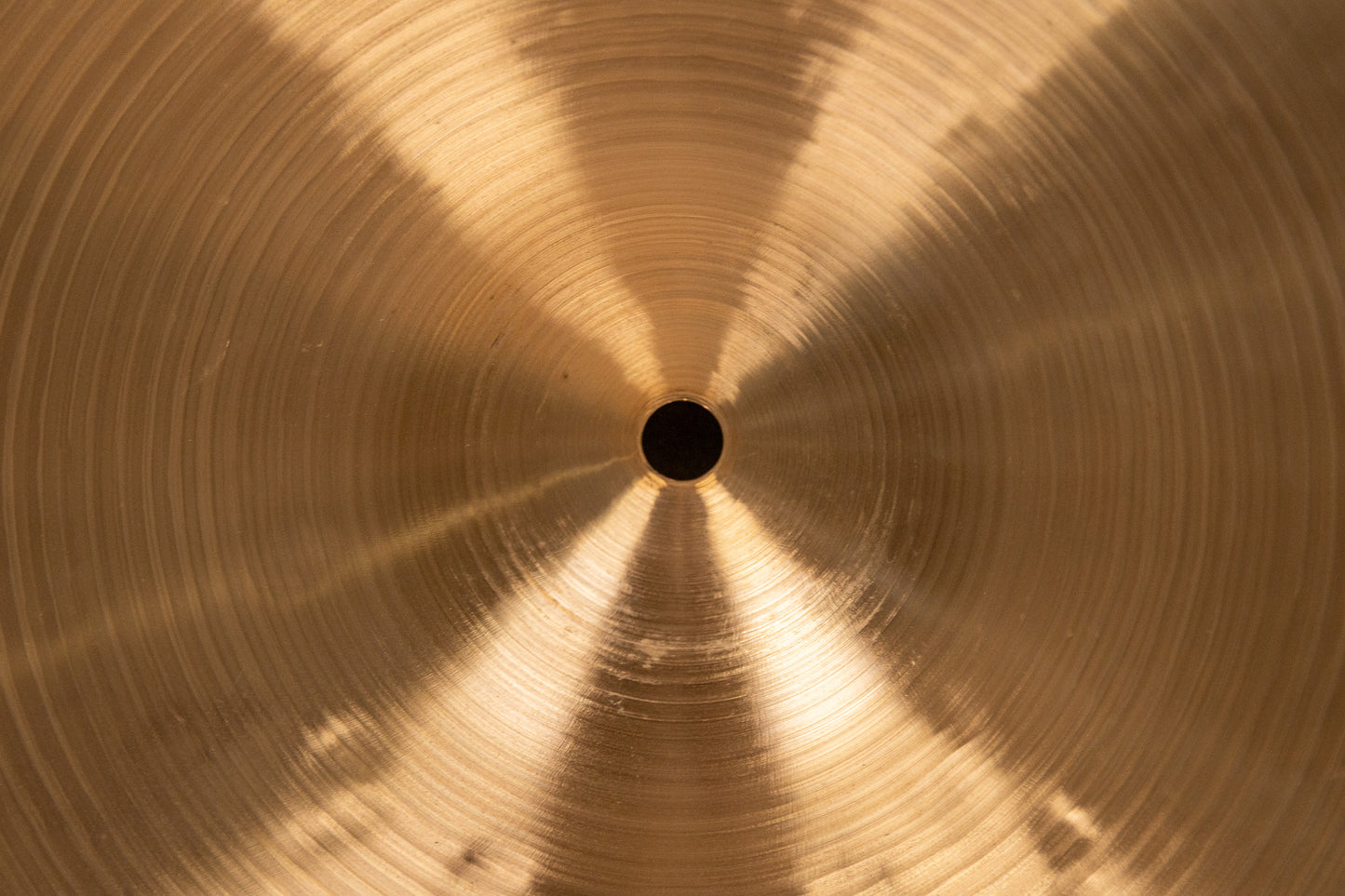 1980s Zildjian 16" IAK Dark Thin Crash Cymbal 1091g