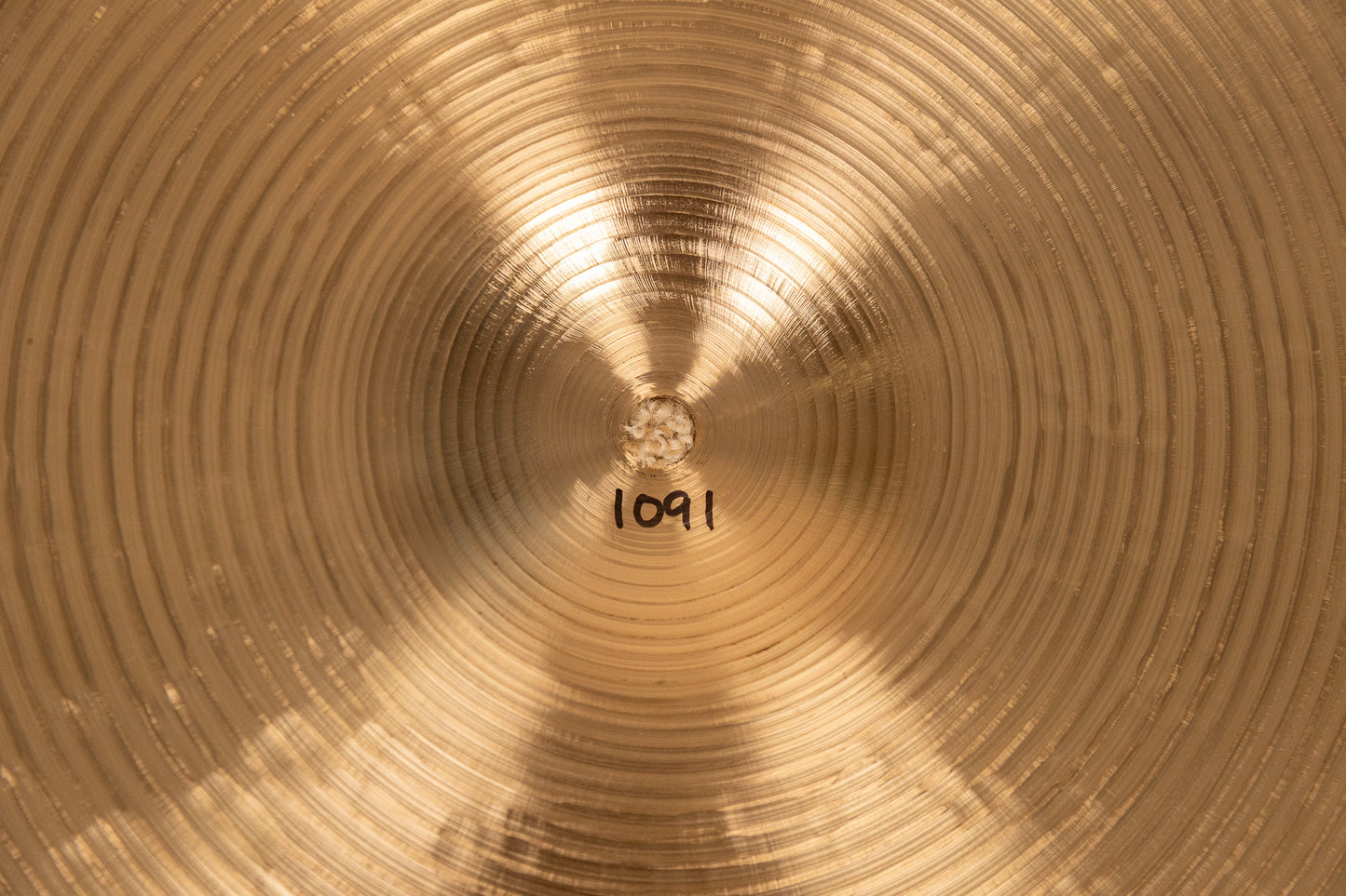 1980s Zildjian 16" IAK Dark Thin Crash Cymbal 1091g