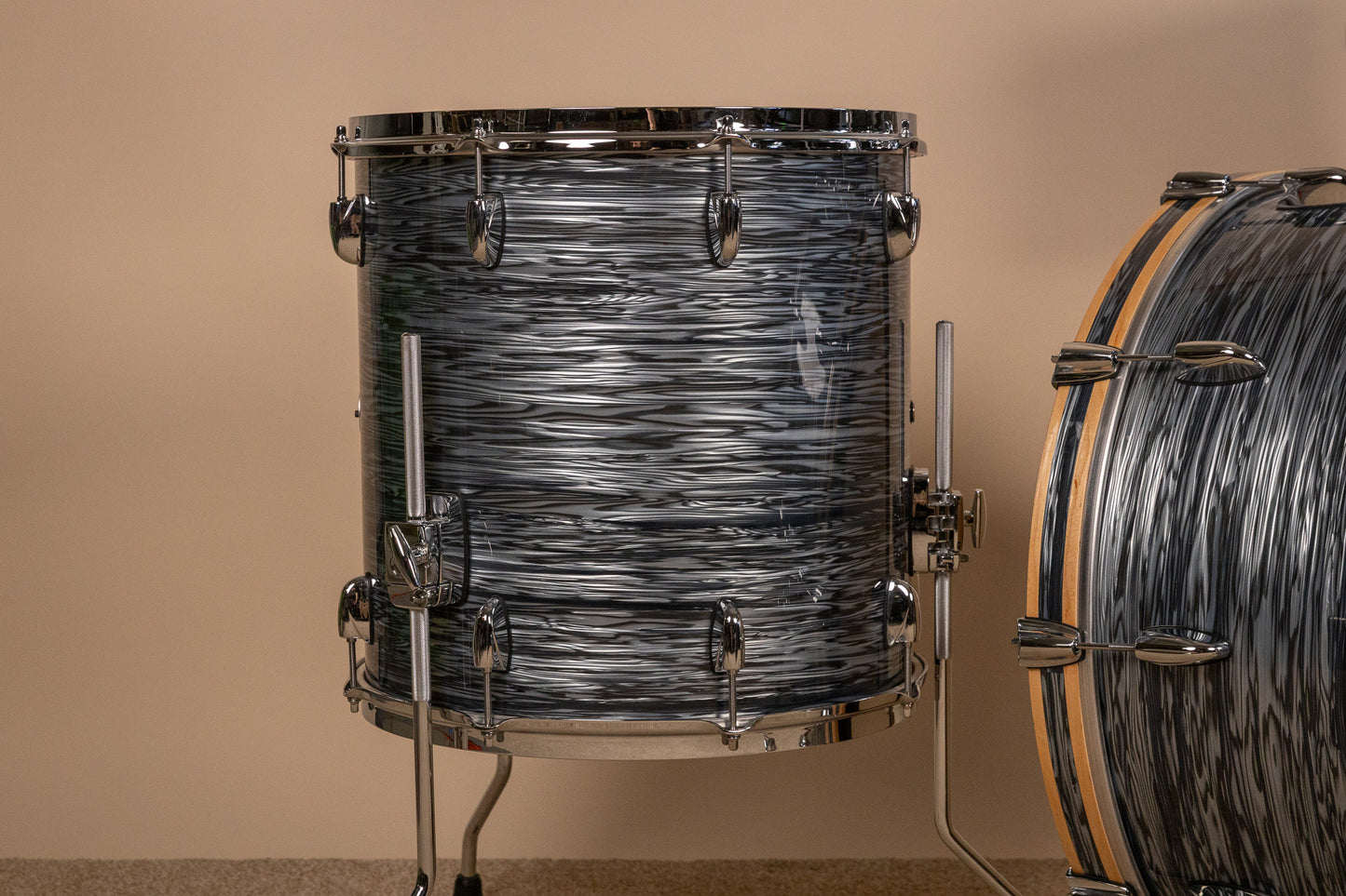 Gretsch Renown Silver Oyster Pearl Drum Set 14x24 9x13 and 16x16