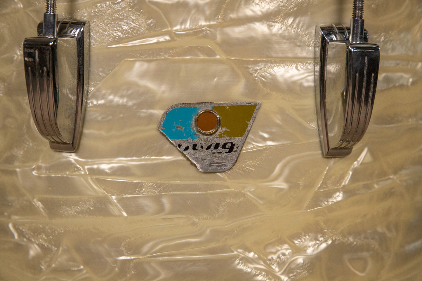 1970s Ludwig 14x14 White Marine Pearl Floor Tom