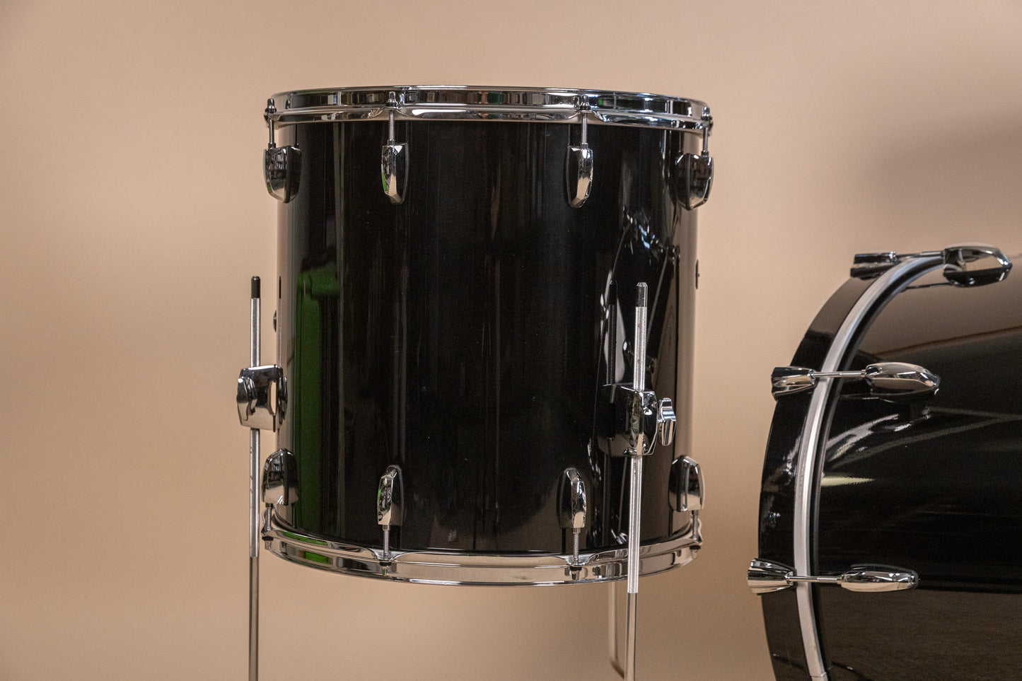 Pearl Wood Fiberglass Reissue Piano Black Drum Set