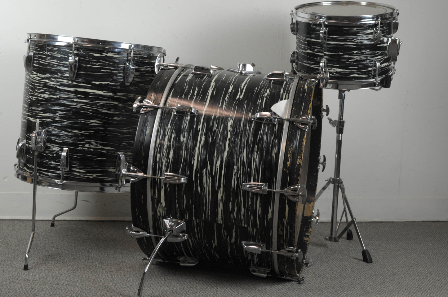 1970s Ludwig Oyster Black Pearl 14x22 8x12 16x16 Drum Set